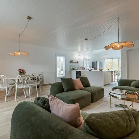 Havre De Paix Renove Repos, Partage, Serenite